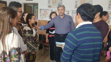 Schimb de experiență la Școala Gimnazială Ciocănești, între profesori și studenți de la trei universități din Thailanda și Universitatea de Nord Baia Mare