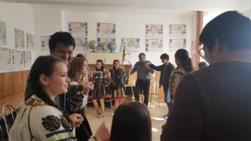 Schimb de experiență la Școala Gimnazială Ciocănești, între profesori și studenți de la trei universități din Thailanda și Universitatea de Nord Baia Mare