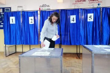 Peste 43.000 de suceveni au votat pana la ora 10.30