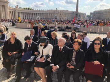 Delegația română la ceremonia de la Vatican