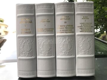 Cărți și distincții din partea Primăriei Dumbrăveni pentru Papa Francisc