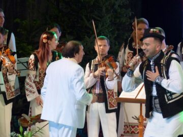 Spectacolul aniversar Alexandru Brădățan a transformat Suceava în „capitala folclorului românesc”