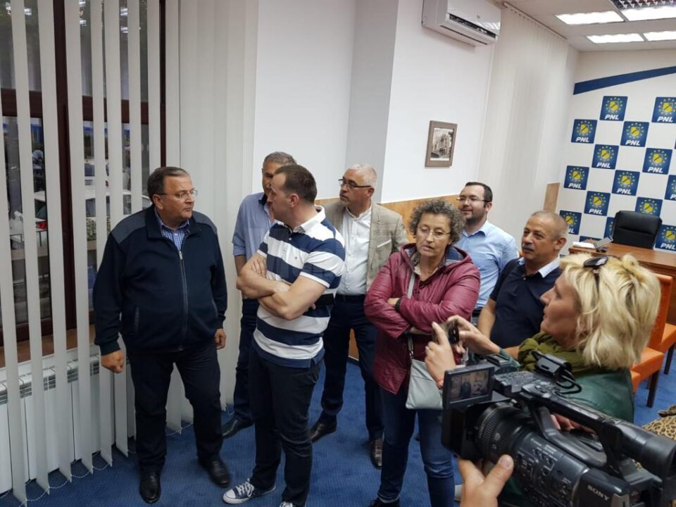 Rezultatele neoficiale au fost primite cu entuziasm la sediul PNL Suceava