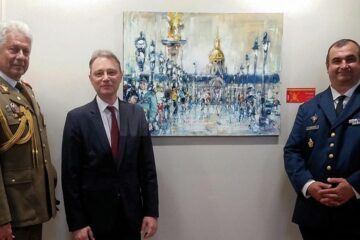 Paul Anastasiu (dreapta) cu Excelența Sa, ambasodorul României la Paris