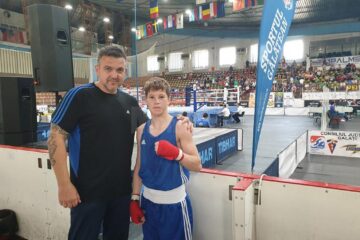 Antrenorul Andu Vornicu, alături de semifinalistul Campionatului European de juniori, Cristian Măzăreanu