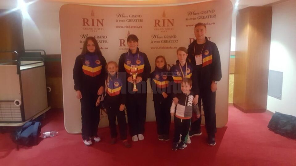 O medalie de aur și patru de bronz pentru copiii suceveni, la Campionatul Mondial de Karate Shotokan
