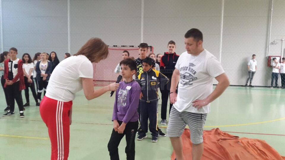 Concursuri, muzică, activități sportive și distracție pentru toți copiii și tinerii din Centrul de Servicii Multifuncționale Gura Humorului