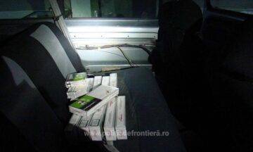 Țigări descoperite în podul unui vagon din trenul internațional Vadu Siret - Suceava