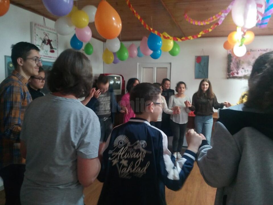 Acțiunea „Zâmbet de Copil”, în mai multe centre de plasament sucevene