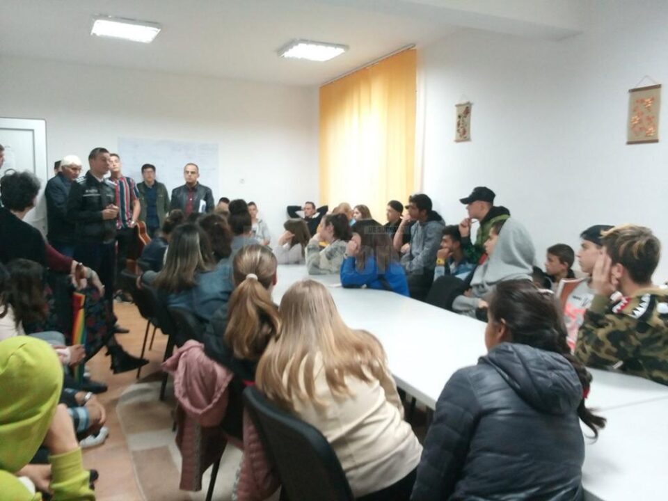 Acțiunea „Zâmbet de Copil”, în mai multe centre de plasament sucevene
