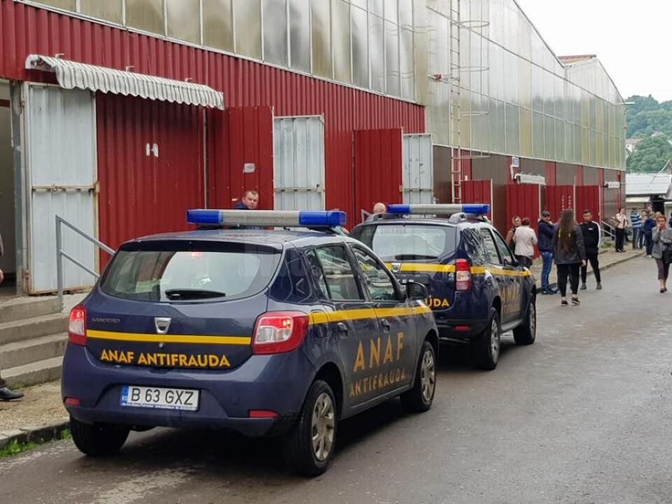 Inspectorii antifraudă au descins în această dimineață în bazarul Sucevei
