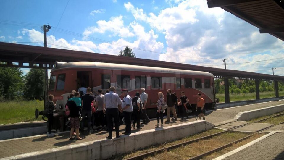 Trei zile de bătaie de joc din partea CFR față de călătorii de pe ruta Suceava-Putna