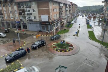 ploaie suceava