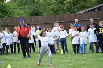 Peste 1.300 de elevi și profesori au participat la ediția din acest an a Festivalului „Zilele Sportului Școlar” de la Putna