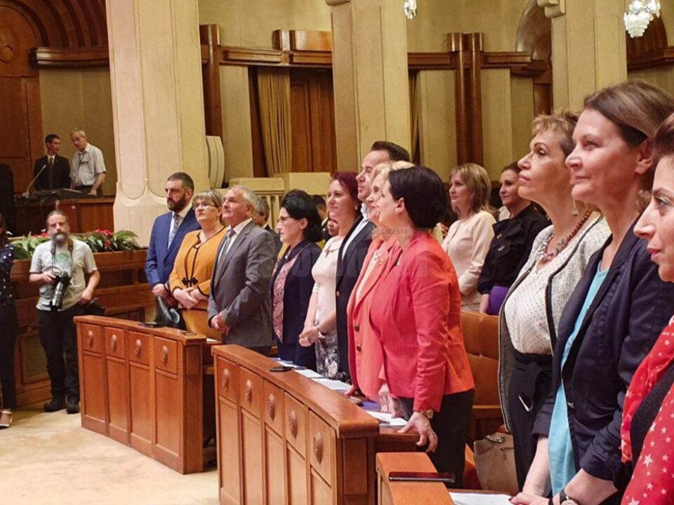 Șapte „Școli europene”, premiate la Palatul Parlamentului