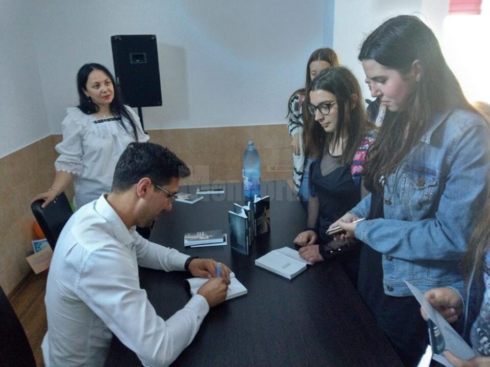 Al 11-lea premiu „Manaz” i-a fost acordat, ieri, unui elev de clasa a XII-a de la Colegiul „Nicu Gane” Fălticeni