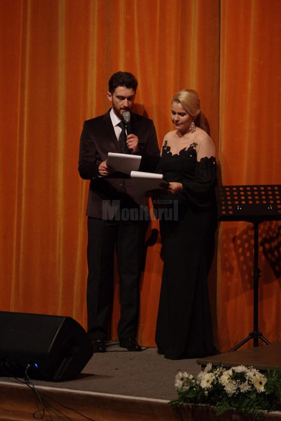Spectacolul a fost prezentat de Iulia Sârghi și Călin Bârleanu