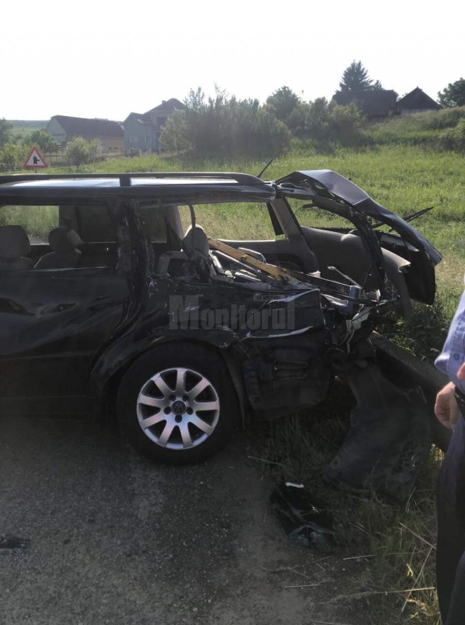 Impactul a fost în partea din spate a mașinii