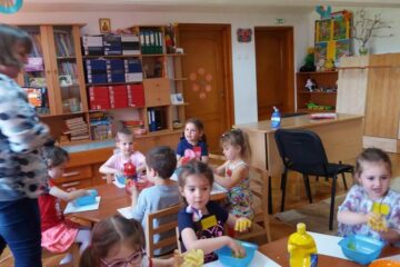 ,,Prietenie fără frontiere”, proiect derulat la grădinițele ,,Gulliver”, „ABC” Suceava și grădinița Liceului Tehnologic Bivolărie