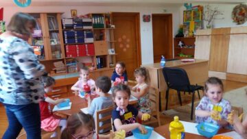 ,,Prietenie fără frontiere”, proiect derulat la grădinițele ,,Gulliver”, „ABC” Suceava și grădinița Liceului Tehnologic Bivolărie