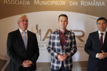 Ion Lungu, Robert Negoiță și Mihai Chirică cer modificarea Legii Poliției Locale, care are multe probleme