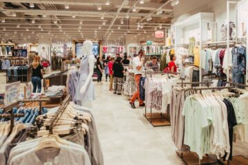 Ținute casual în tendințe, în oferta brandului internațional Colin`s, inaugurat în Iulius Mall Suceava  