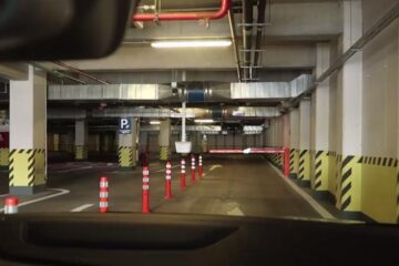 Sistemul de bariere din parcarea subterană din centrul Sucevei a dat rateuri