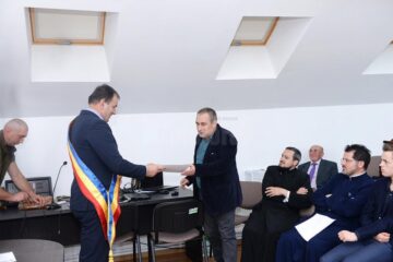 Sute de participanți și zeci de artiști la Sărbătoarea Bujorului de Munte, ediția a XIV-a, la Șaru Dornei