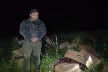Contrabandist ucrainean reținut și țigări de contrabandă, de aproape 100.000 de euro, confiscate la Bilca