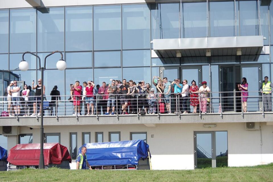 Ieri au fost deschise zborurile de vacanță către Tunisia, de pe Aeroportul Suceava