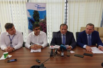 Vasile Nistor, Haithem Souani, Gheorghe Flutur și Ioan Măriuța