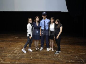 Trupa de teatru francofon „L’Écho„ a Colegiului Economic „Dimitrie Cantemir” Suceava