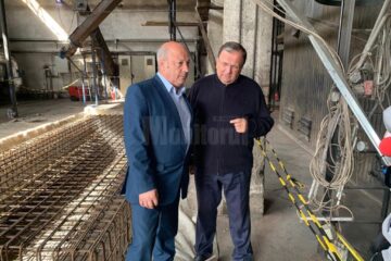 Primarul din Vatra Dornei, Ilie Boncheș, și președintele CJ Suceava, Gheorghe Flutur