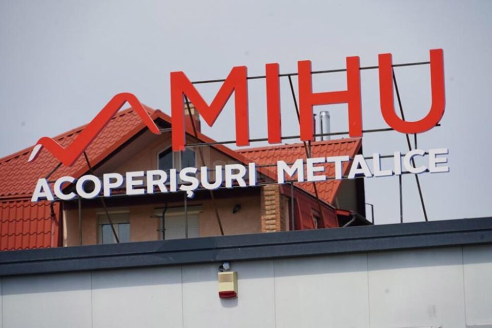 MIHU ACOPERIȘURI a inaugurat noul depozit logistic la intrare în Ipotești MIHU ACOPERIȘURI a inaugurat noul depozit logistic la intrare în Ipotești