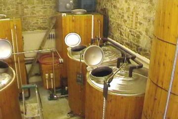 „La fabrica de bere din Solca”