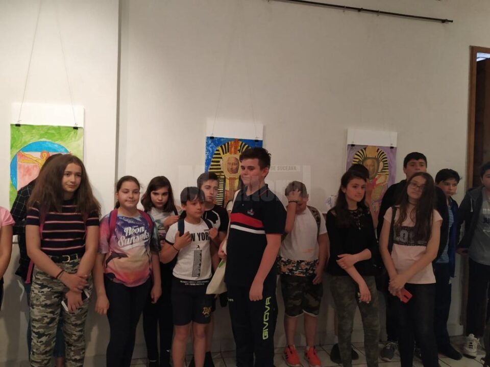 Expoziție colectivă de pictură ”Leonardo da Vinci” a elevilor Școlii Nr. 1 din Gura Humorului