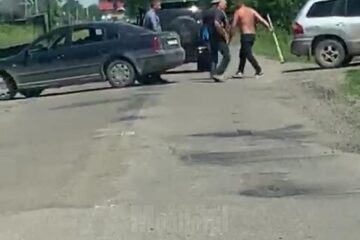 Legea violenței, în stradă, la doi pași de Mănăstirea Slatina
