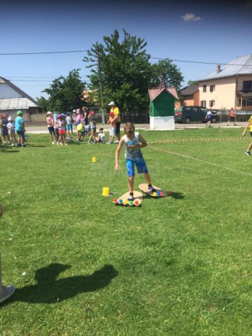 Vacanța de vară a elevilor a devenit o sărbătoare a întregii comune, la Ipotești
