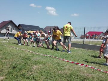 Vacanța de vară a elevilor a devenit o sărbătoare a întregii comune, la Ipotești
