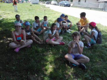 Vacanța de vară a elevilor a devenit o sărbătoare a întregii comune, la Ipotești