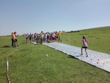 Vacanța de vară a elevilor a devenit o sărbătoare a întregii comune, la Ipotești