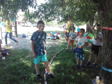 Vacanța de vară a elevilor a devenit o sărbătoare a întregii comune, la Ipotești
