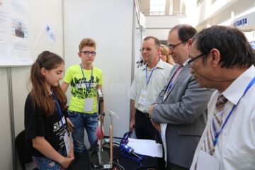 Proiecte inovatoare și propuneri creative, la prima ediție a Olimpiadei Naționale de Creativitate Științifică