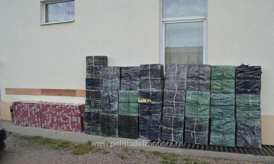 Țigări de aproape 80.000 de euro capturate în weekend de polițiștii de frontieră