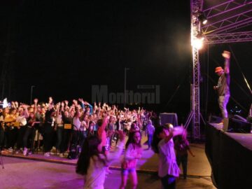 Sucevenii prezenți la concert s-au putut bucura de evenimentele programate