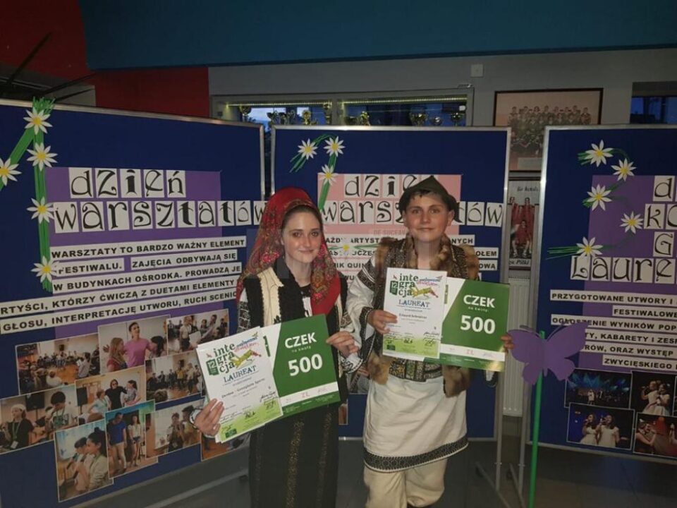 Elevi humoreni, premiați la Festivalul Internațional „Integrare pictată cu sunet”, desfășurat în Polonia