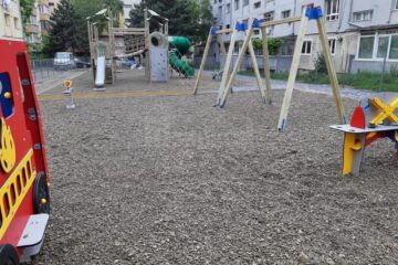 Locul de joacă de pe strada Amurgului din cartierul Burdujeni va fi inaugurat joi