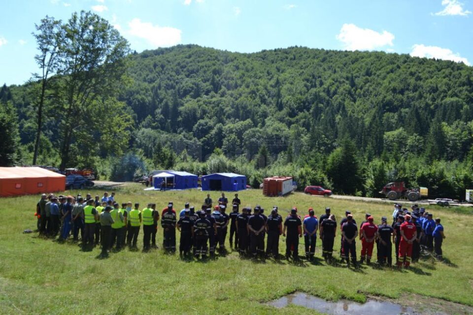 Exercițiu ISU pentru intervenția în cazul unui incendiu forestier