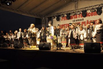 Evenimentul va cuprinde spectacole de muzică populară