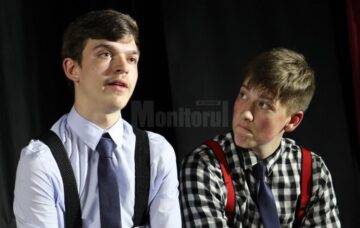 “O sută de rochii”, un spectacol al Trupei de teatru „Birlic” despre puterea de a schimba ceva
